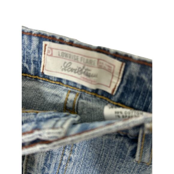 Levi's Light Rinse Cut Off Jean Denim Shorts Junior Size 17 - Picture 3 of 5